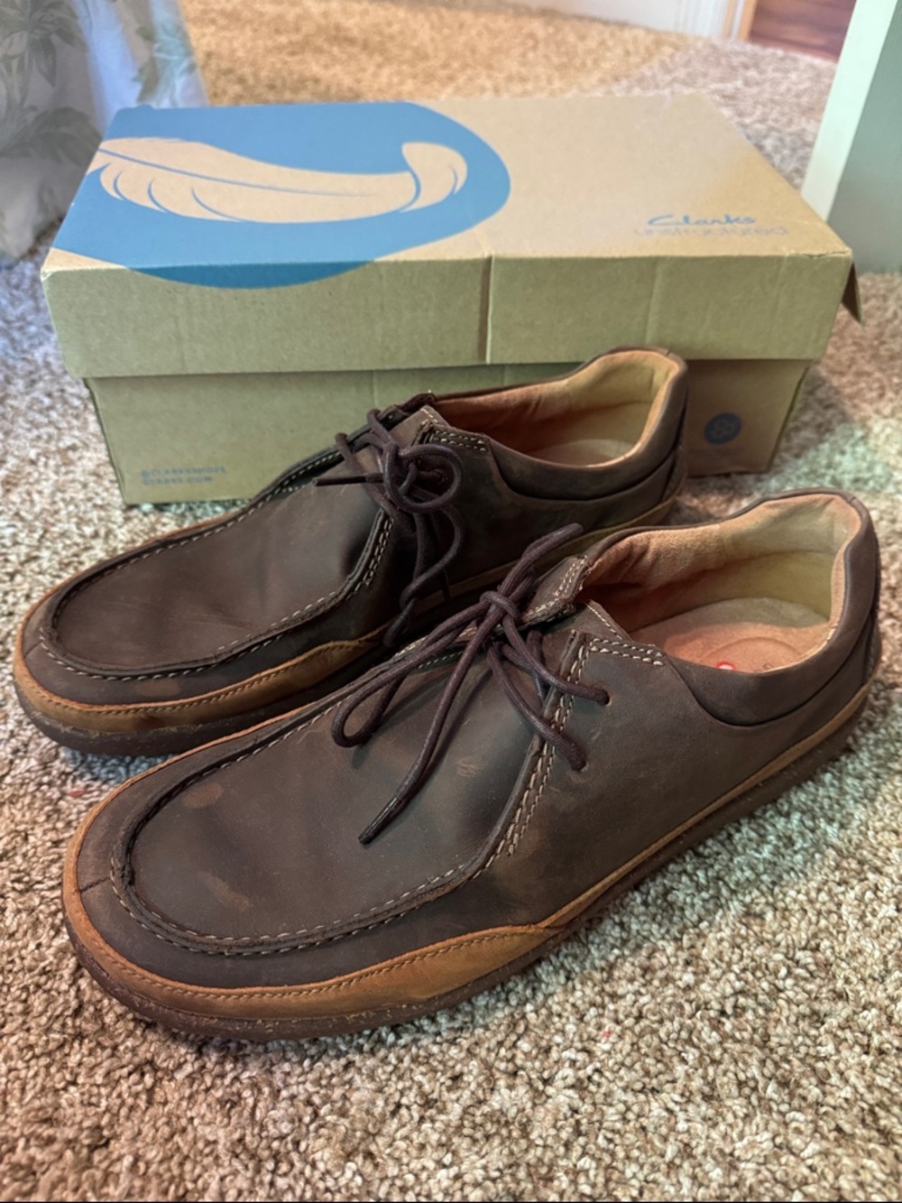 Clarks size 13 Men's Dark Brown Leather Lace-Up Moccasin Slip-Ons with Tan Trim